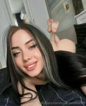 Kylienextdoor69 OnlyFans Leaked Free Thumbnail Picture - #73M7Mck1rj