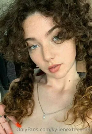 Kylienextdoor69 OnlyFans Leaked Free Thumbnail Picture - #871icXcyqc