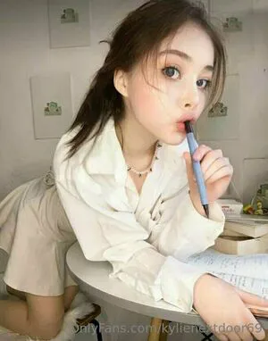 Kylienextdoor69 OnlyFans Leaked Free Thumbnail Picture - #AsWhloI9ea
