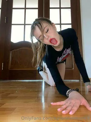 Kylienextdoor69 OnlyFans Leaked Free Thumbnail Picture - #CcZHjIdlSj