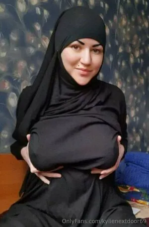Kylienextdoor69 OnlyFans Leaked Free Thumbnail Picture - #CfCOkBaW3m