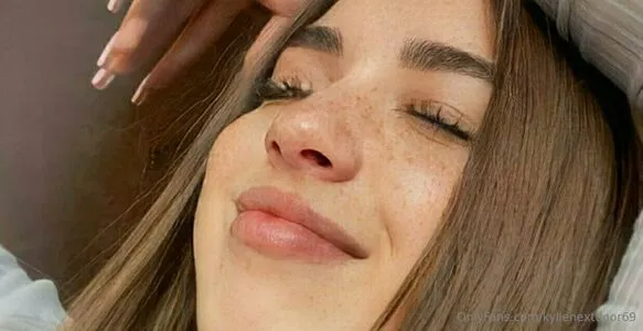 Kylienextdoor69 OnlyFans Leaked Free Thumbnail Picture - #DOBuQBYpcv
