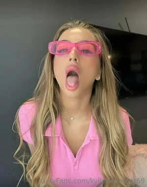 Kylienextdoor69 OnlyFans Leaked Free Thumbnail Picture - #qIaAj1XPAr