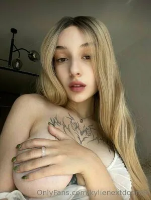 Kylienextdoor69 OnlyFans Leaked Free Thumbnail Picture - #tE0qTMx86l