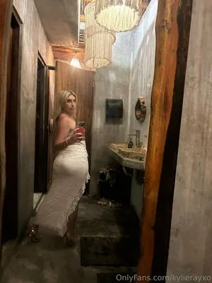 Kylierayxo OnlyFans Leaked Free Thumbnail Picture - #l2DEK8VHWM