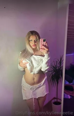 Kyliesweetie OnlyFans Leaked Free Thumbnail Picture - #FH0P84q5XT