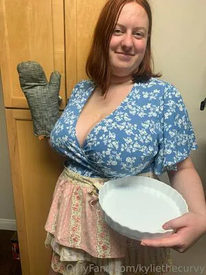 Kyliethecurvy OnlyFans Leaked Free Thumbnail Picture - #VU3xrgeo4a