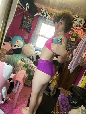 Kymmyharper OnlyFans Leaked Free Thumbnail Picture - #H1PgjcZIgv