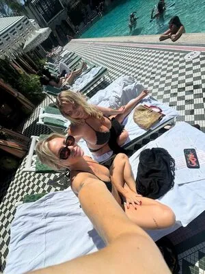 Kyrarene OnlyFans Leaked Free Thumbnail Picture - #LhSfKLLoua