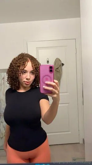 Kyraxvip OnlyFans Leaked Free Thumbnail Picture - #NMim1mTa7m