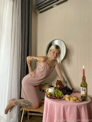 L Alicebbgirl L OnlyFans Leaked Free Thumbnail Picture - #392C81DkuP