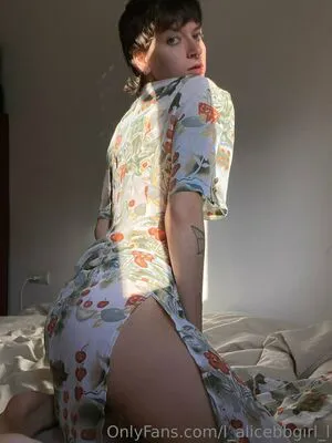 L Alicebbgirl L OnlyFans Leaked Free Thumbnail Picture - #Qextyulafy