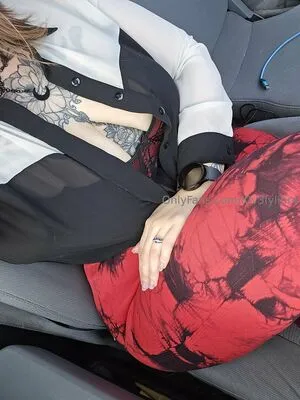 L0v3lylibr4 OnlyFans Leaked Free Thumbnail Picture - #uFz3Lp9J8O