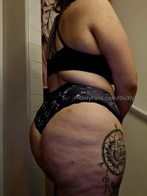L0v3lylibr4 OnlyFans Leaked Free Thumbnail Picture - #w1Gk9e3hQv