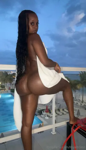 L0yaltriinii OnlyFans Leaked Free Thumbnail Picture - #MFvMVKow0C