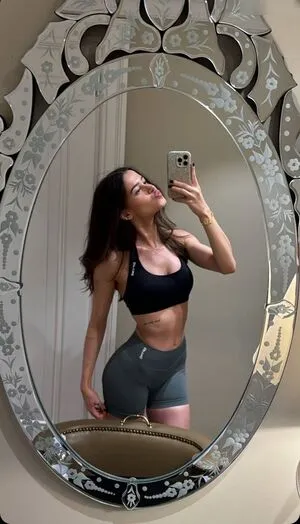 La Elui OnlyFans Leaked Free Thumbnail Picture - #A0quDTJIKh