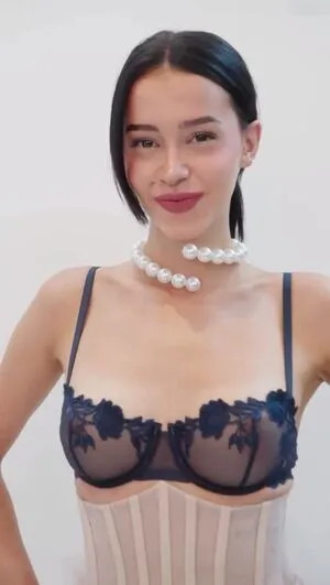 La Elui OnlyFans Leaked Free Thumbnail Picture - #EfKIQkAV8C