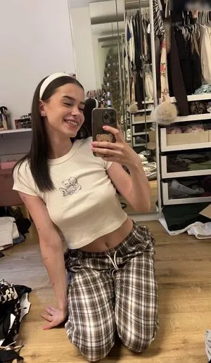 La Elui OnlyFans Leaked Free Thumbnail Picture - #YpQFgdOle0
