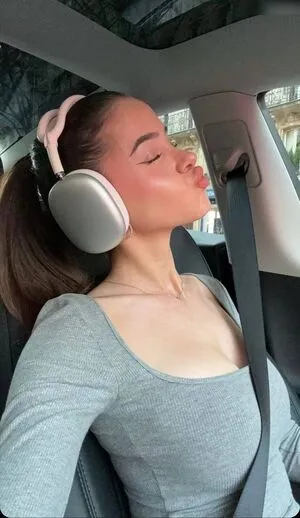 La Elui OnlyFans Leaked Free Thumbnail Picture - #n68xOJc5Bc