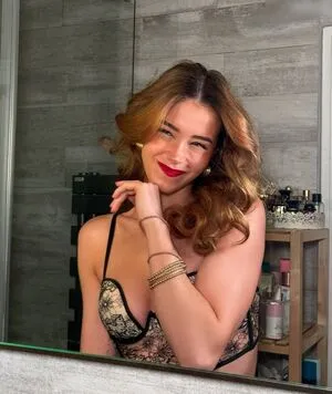 La Elui OnlyFans Leaked Free Thumbnail Picture - #qrQY4KVvrE