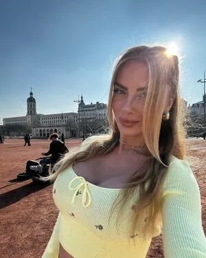 La Petite Ange OnlyFans Leaked Free Thumbnail Picture - #f8epeSnjBs