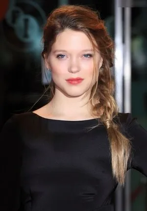 La Seydoux OnlyFans Leaked Free Thumbnail Picture - #4ivzH33sux