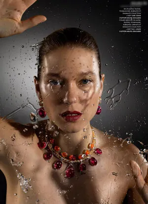 La Seydoux OnlyFans Leaked Free Thumbnail Picture - #x4NRln31Nq