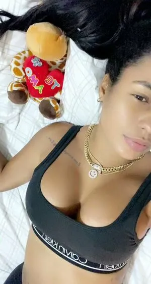 Labellashissel OnlyFans Leaked Free Thumbnail Picture - #4DrxGe2EAg