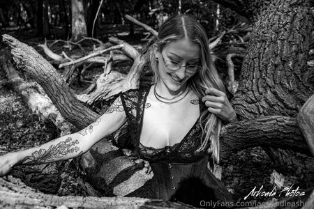 Laceandleashes OnlyFans Leaked Free Thumbnail Picture - #9s8unWa5r0
