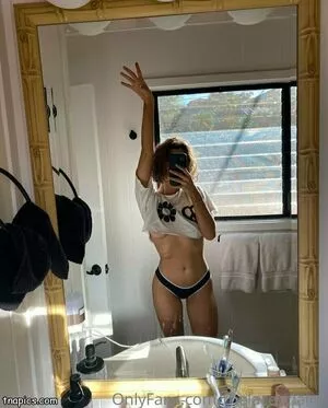 Lacey Claire Rogers OnlyFans Leaked Free Thumbnail Picture - #284edBJk3s