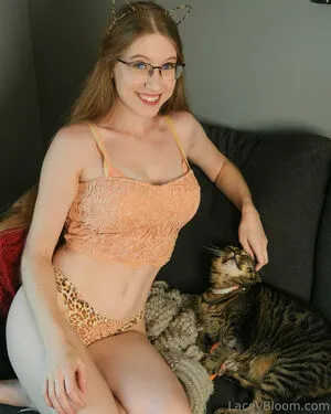 Laceybloomfree OnlyFans Leaked Free Thumbnail Picture - #0ci1exgW1P