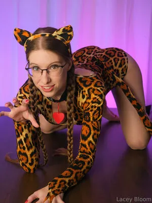 Laceybloomfree OnlyFans Leaked Free Thumbnail Picture - #yg6Y2D4trk