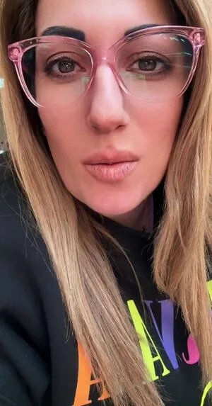 Ladeadiromafiore OnlyFans Leaked Free Thumbnail Picture - #p8MuBntXpI