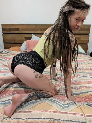 Ladiloonitik OnlyFans Leaked Free Thumbnail Picture - #GhHVsc8zDI