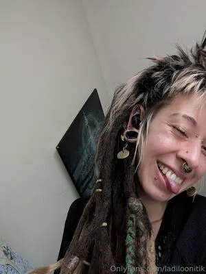 Ladiloonitik OnlyFans Leaked Free Thumbnail Picture - #JMuTm2zZpo