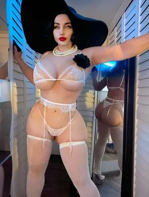 Lady Dimitrescu OnlyFans Leaked Free Thumbnail Picture - #K8PgNMSWrc