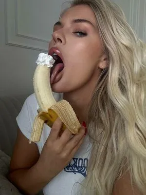 Lady Emily OnlyFans Leaked Free Thumbnail Picture - #owGwlnOkj7