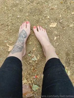 Lady Feet Tattoo OnlyFans Leaked Free Thumbnail Picture - #SwkKJncXi8
