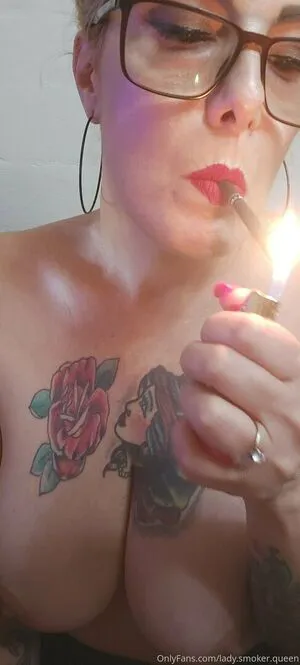 Lady Smoker Queen OnlyFans Leaked Free Thumbnail Picture - #A1IgXfIMv5
