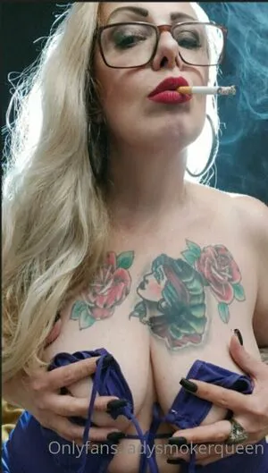 Lady Smoker Queen OnlyFans Leaked Free Thumbnail Picture - #Bm0lkPkU8u