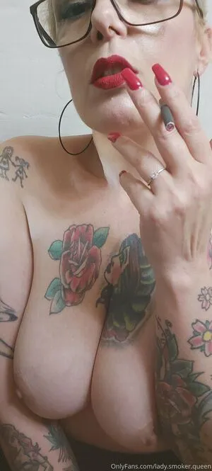 Lady Smoker Queen OnlyFans Leaked Free Thumbnail Picture - #SZqrMl3b5y
