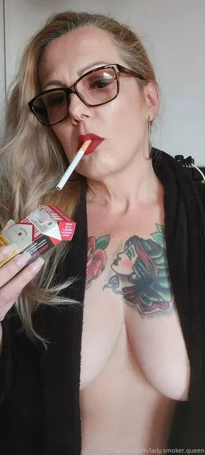 Lady Smoker Queen OnlyFans Leaked Free Thumbnail Picture - #T5DxySOYRT