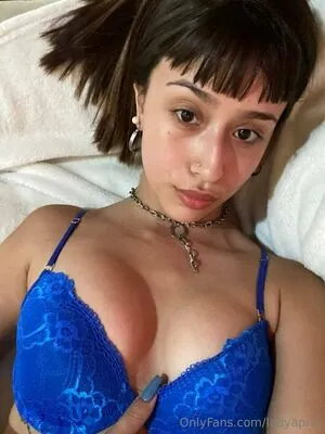Ladyaprill OnlyFans Leaked Free Thumbnail Picture - #c7K1ZNbdcH