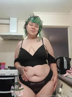 Ladybatushka OnlyFans Leaked Free Thumbnail Picture - #3nokJ75j0j