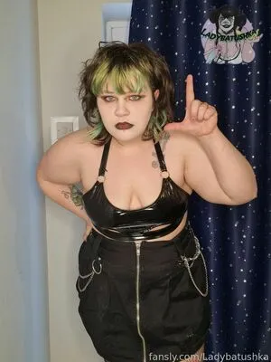 Ladybatushka OnlyFans Leaked Free Thumbnail Picture - #8EWpHYoiTL
