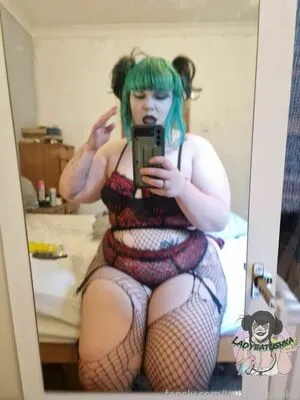 Ladybatushka OnlyFans Leaked Free Thumbnail Picture - #OLLcMko8m6