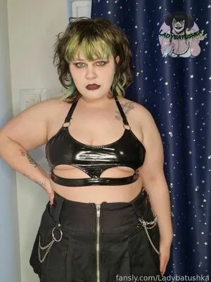 Ladybatushka OnlyFans Leaked Free Thumbnail Picture - #p3tl5uKCEo