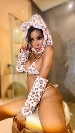 Ladyboyshasha OnlyFans Leaked Free Thumbnail Picture - #0SGpYi8wXt