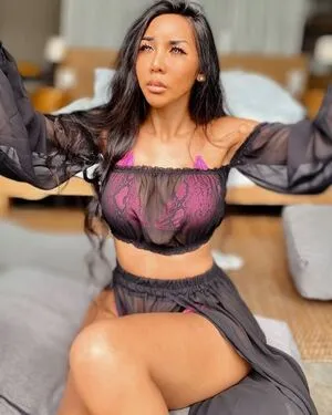 Ladyboyshasha OnlyFans Leaked Free Thumbnail Picture - #1KBJqyIHCs