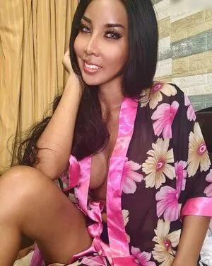 Ladyboyshasha OnlyFans Leaked Free Thumbnail Picture - #6bV4pOh8Jf